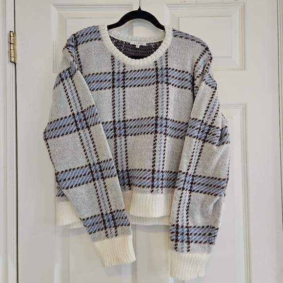 Plaid Sweater - Picture 2 of 11
